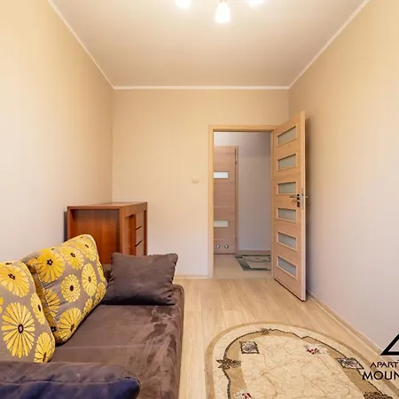 Apartment Podgorze 11 *